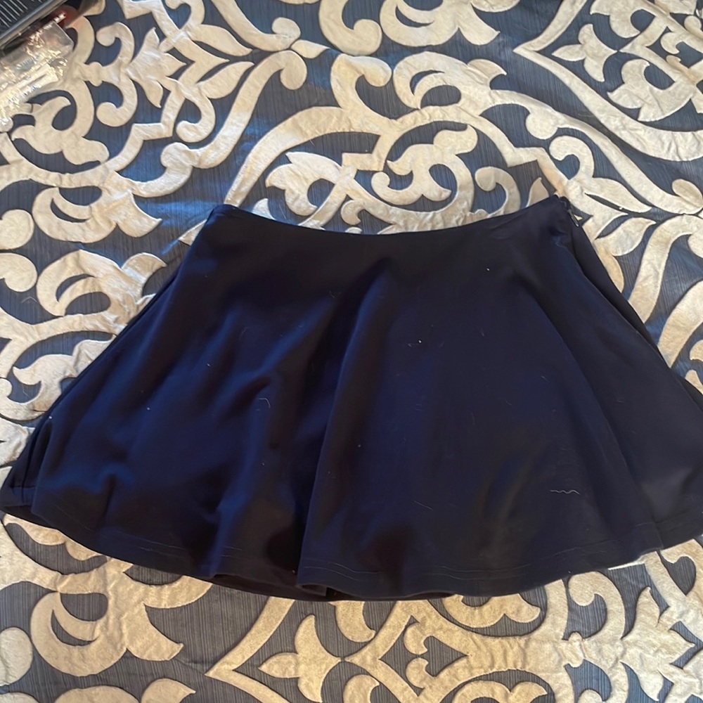 Forever 21 navy blue medium skort